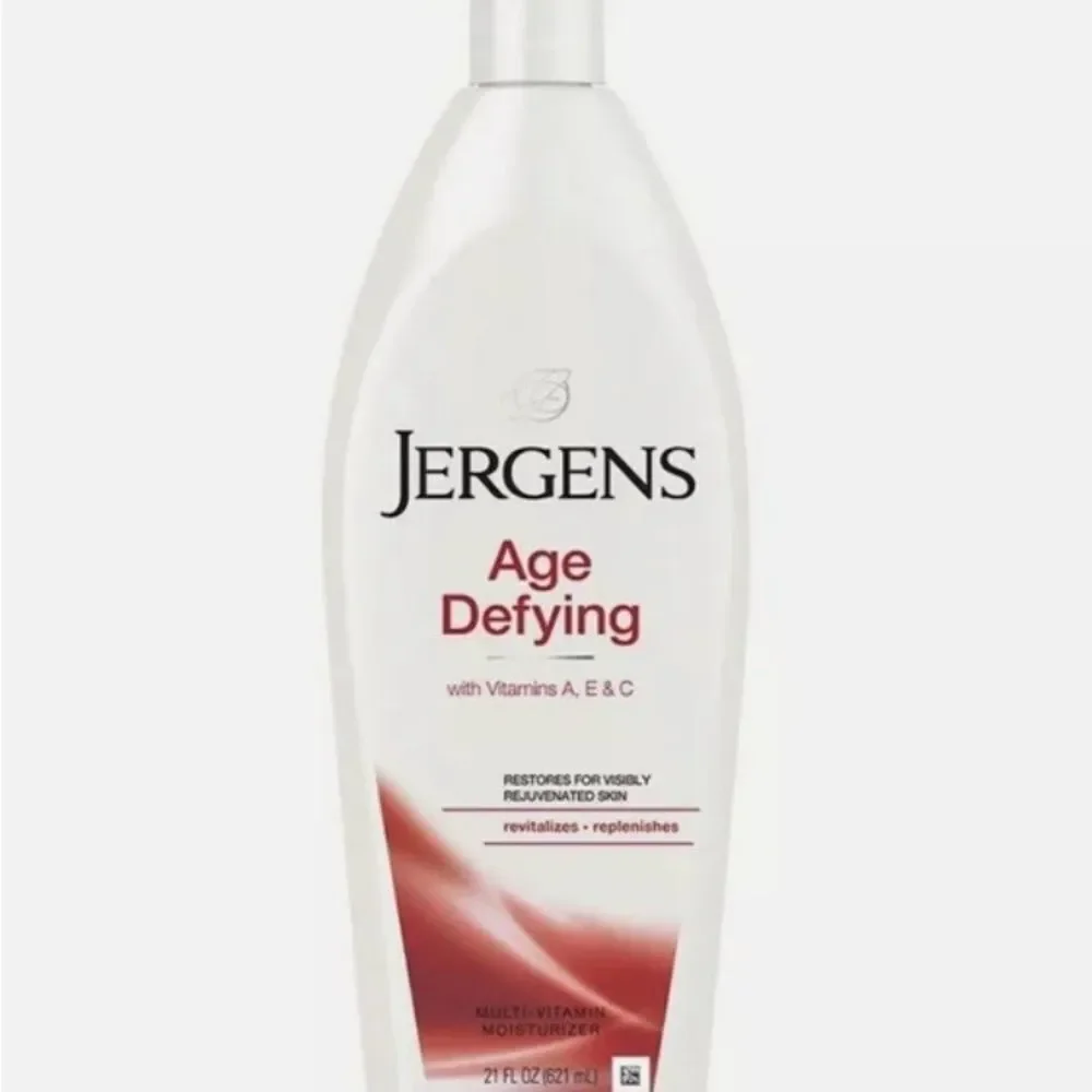 🛍️Jergens Age Defying Moisturizer with Vitamin A, E & C - Cream💥